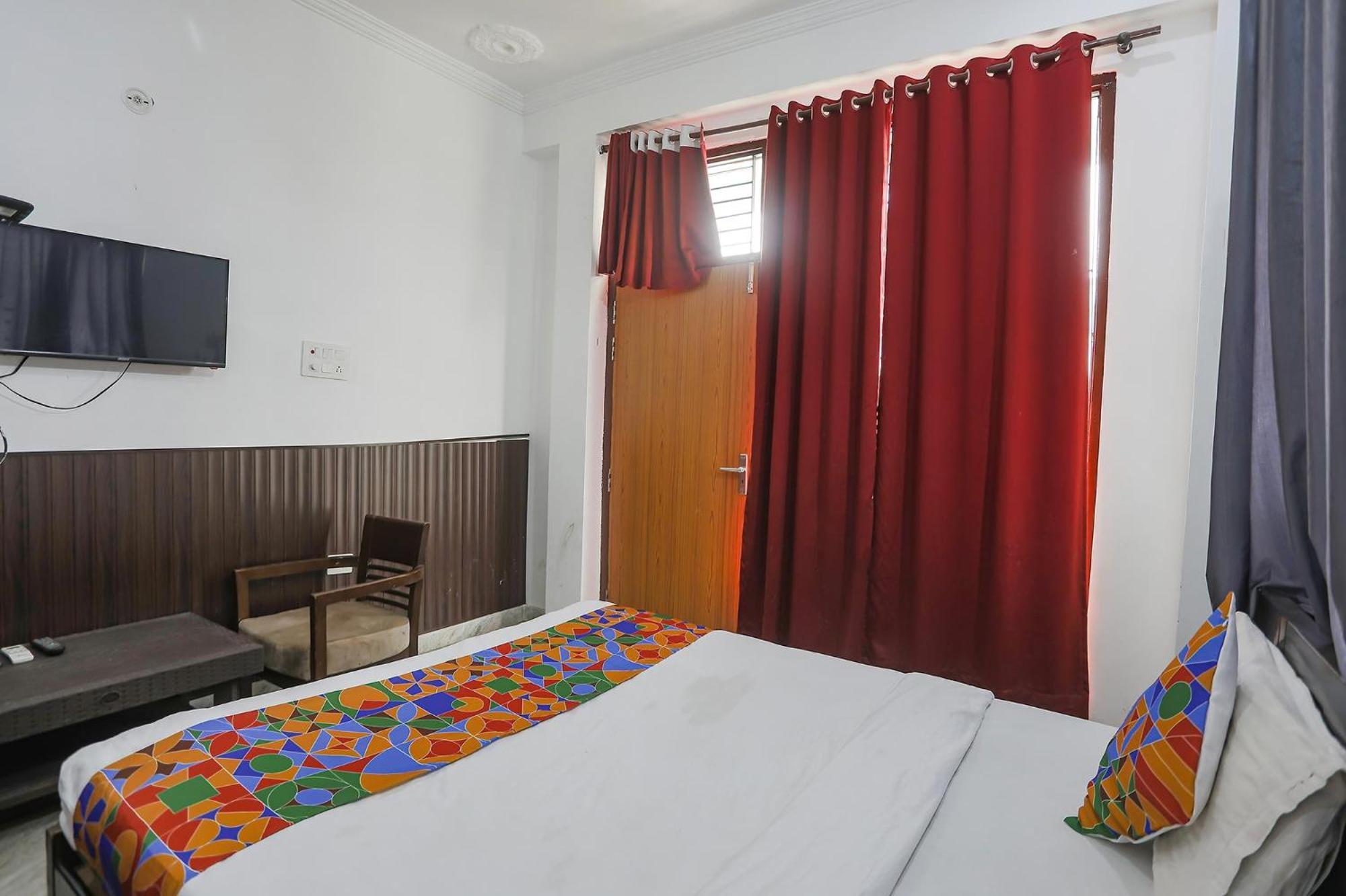 Fabexpress Samira Residency, Near Botanical Garden Ξενοδοχείο Νόιντα Εξωτερικό φωτογραφία
