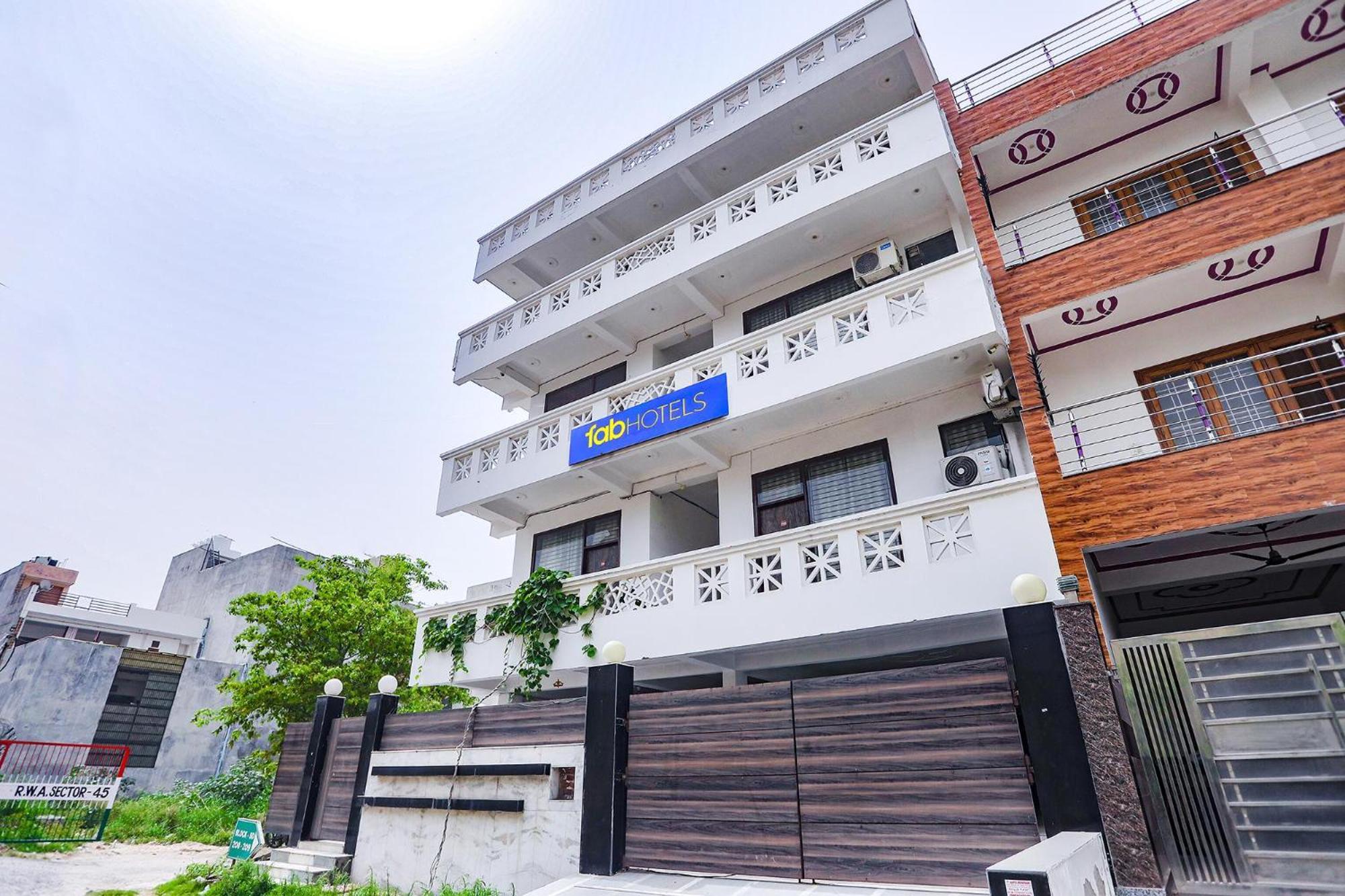 Fabexpress Samira Residency, Near Botanical Garden Ξενοδοχείο Νόιντα Εξωτερικό φωτογραφία