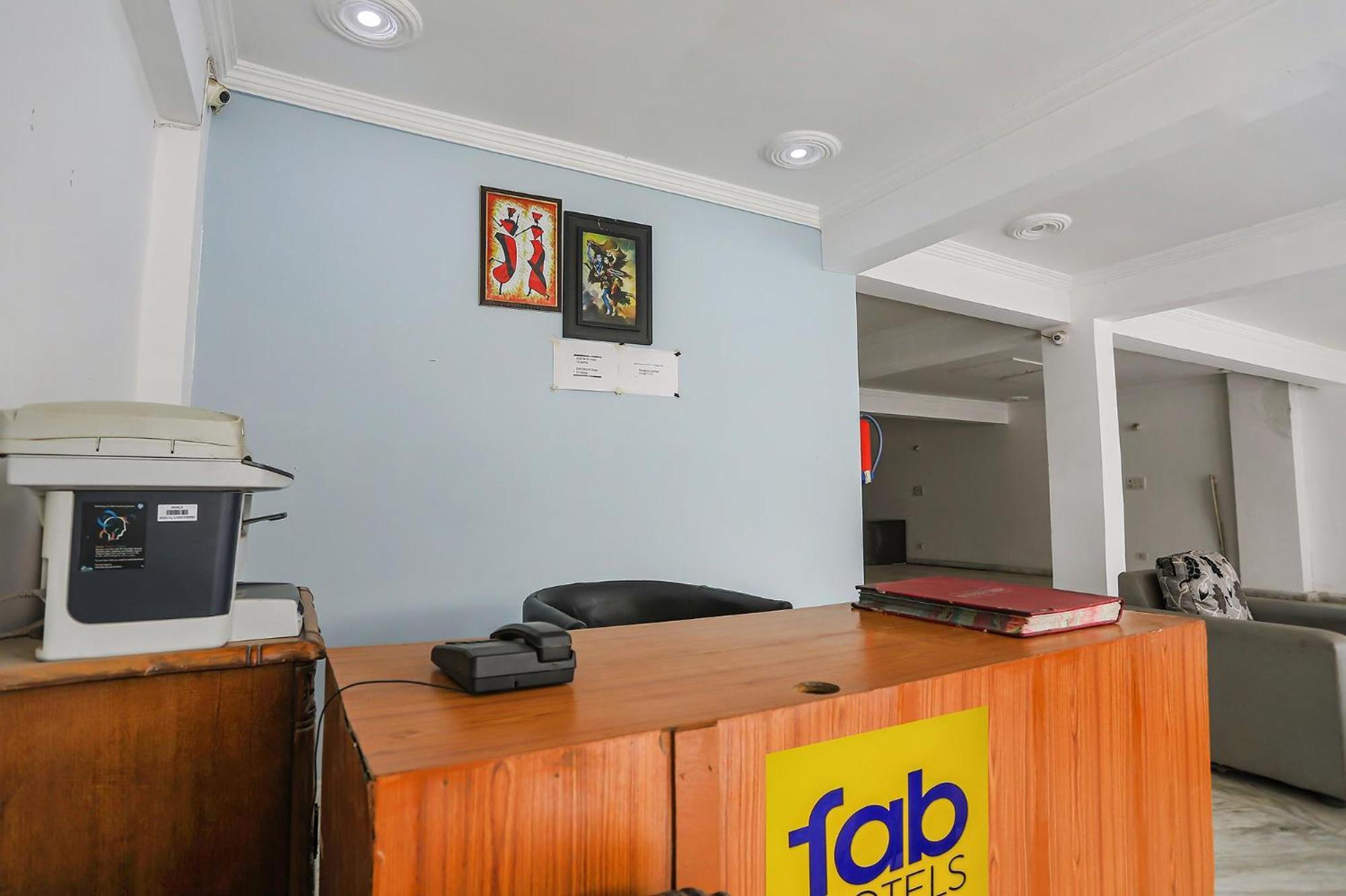 Fabexpress Samira Residency, Near Botanical Garden Ξενοδοχείο Νόιντα Εξωτερικό φωτογραφία
